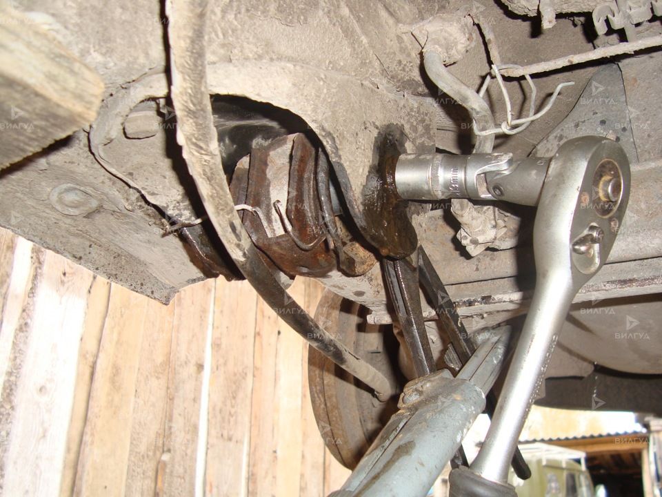 Замена сайлентблоков задней балки Peugeot 4007