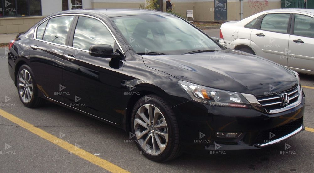 Замена ремня кондиционера Honda Accord Замена ремня кондиционера Honda Accord