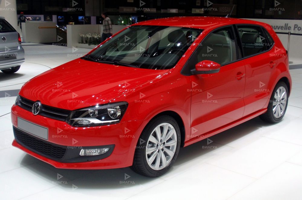 Замена прокладки клапанной крышки Volkswagen Polo Замена прокладки клапанной крышки Volkswagen Polo