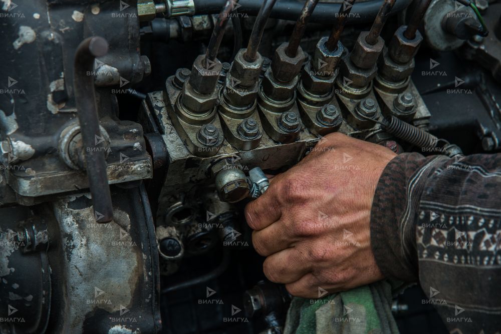 Замена погружного топливного фильтра Cadillac